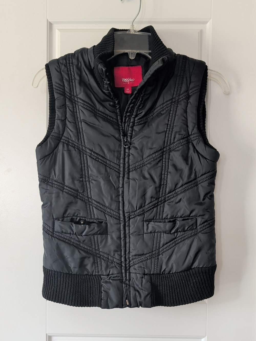 Mossimo Supply Co. Black Quilted Sleeveless Puffer Vest